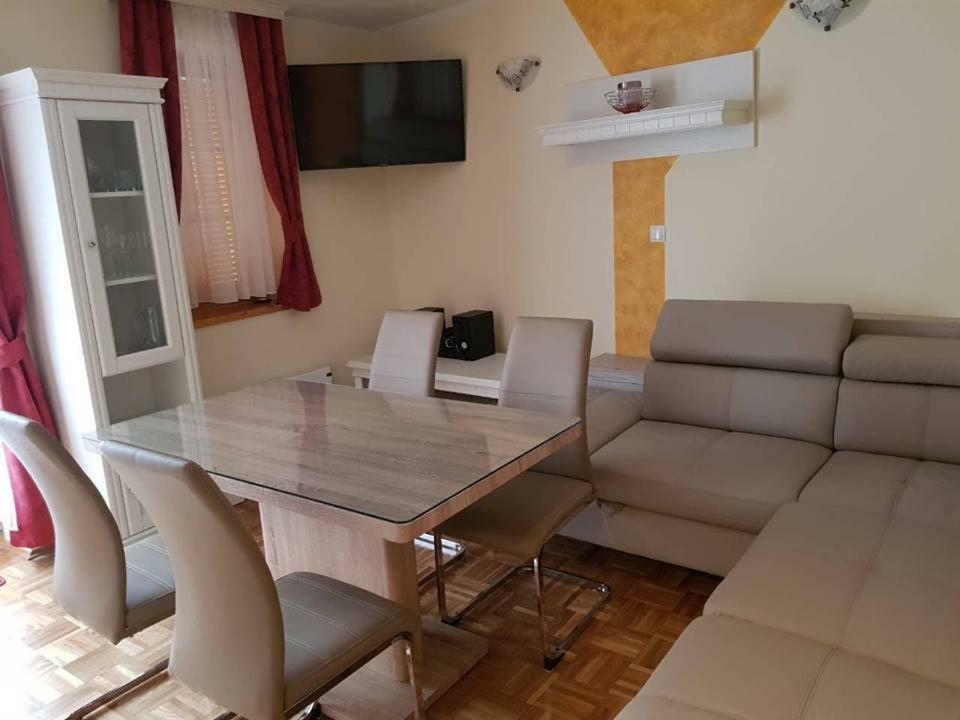 Tulpika 13 Apartman Alsómarác Kültér fotó